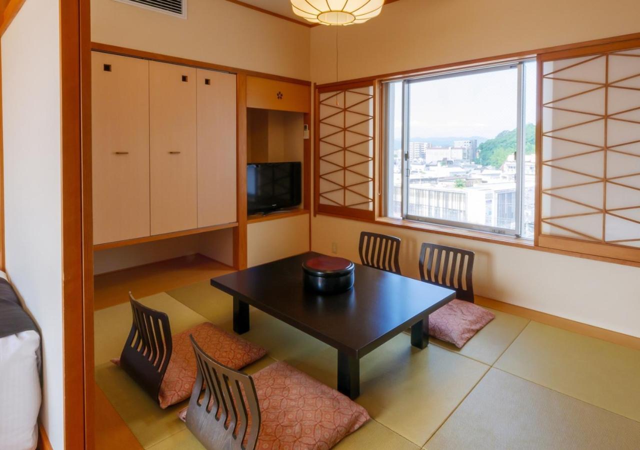 APA Hotel Miyazaki Nobeoka Ekimae Kültér fotó